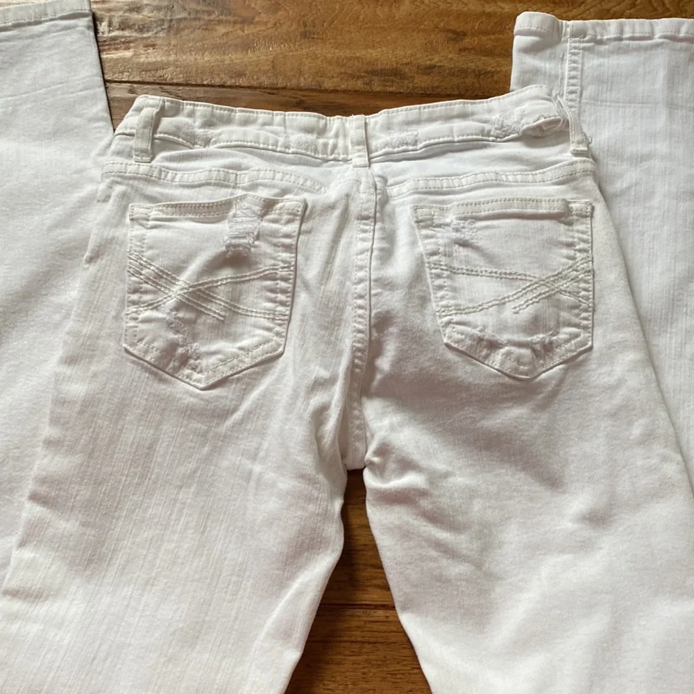 Aeropostale Ripped Jeans - Picture 4 of 4